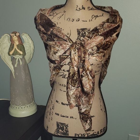 Genuine Silk Brown & Mauve Star Scenic Wrap Scarf